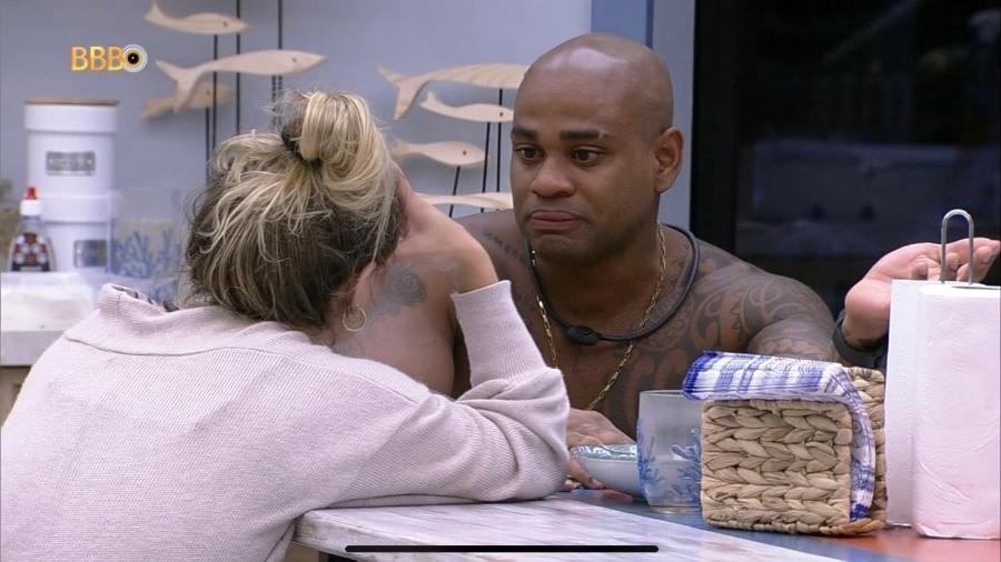 BBB 23: Bruna pede desculpas a Cezar após brother chorar por se sentir sozinho - Reprodução/Globoplay