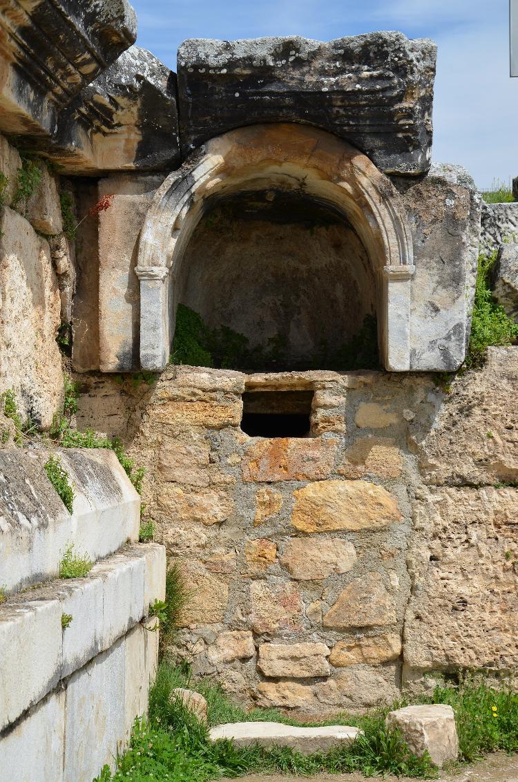 "Porta para o Inferno", em Hierápolis, na Turquia