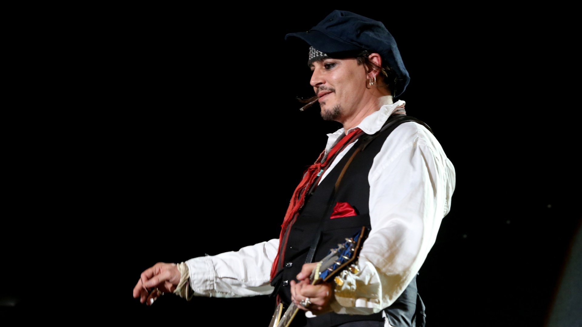 24.set.2015 - Johnny Depp, Alice Cooper e Joe Perry se apresentam no grupo Hollywood Vampire no palco Mundo no Rock in Rio 2015 - Marco Teixeira/UOL