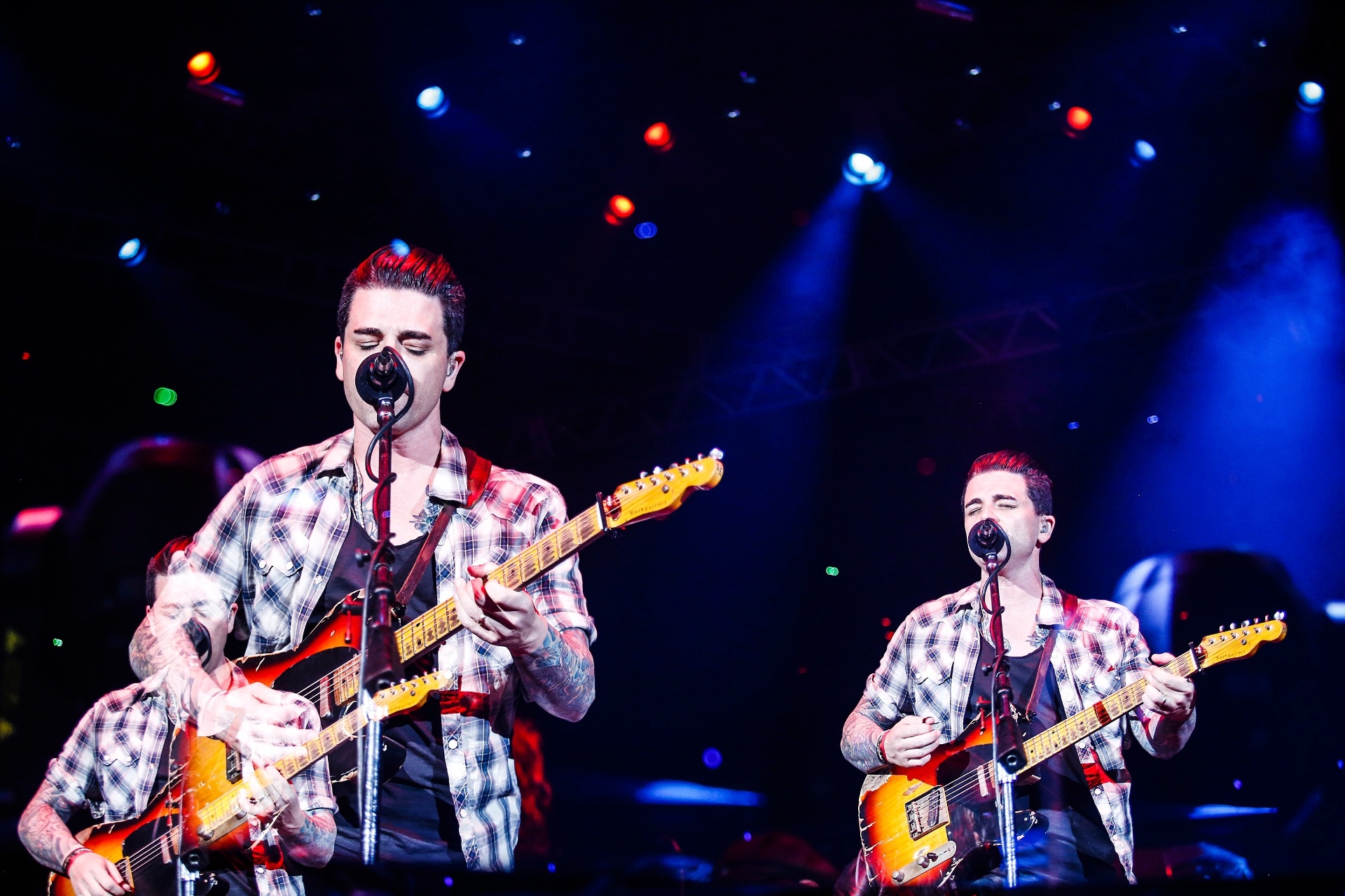 17.mar.2016 - Banda norte americana Dashboard Confessional se apresenta no Allianz Parque, em São Paulo, como numero de abertura para o Maroon 5 - Lucas Lima/UOL