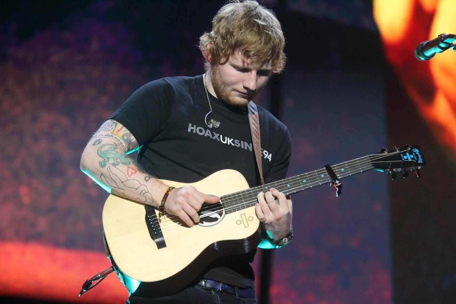Ed Sheeran apresenta no Rio de Janeiro o show da turnê "Divide" na arena Jeunesse, no Recreio dos Bandeirantes - Marcelo Sá Barreto/Ag News