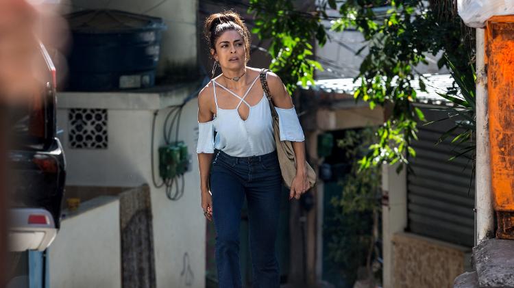 Bibi (Juliana Paes) sobe o morro em "A Força do Querer" - Fábio Rocha/TV Globo - Fábio Rocha/TV Globo
