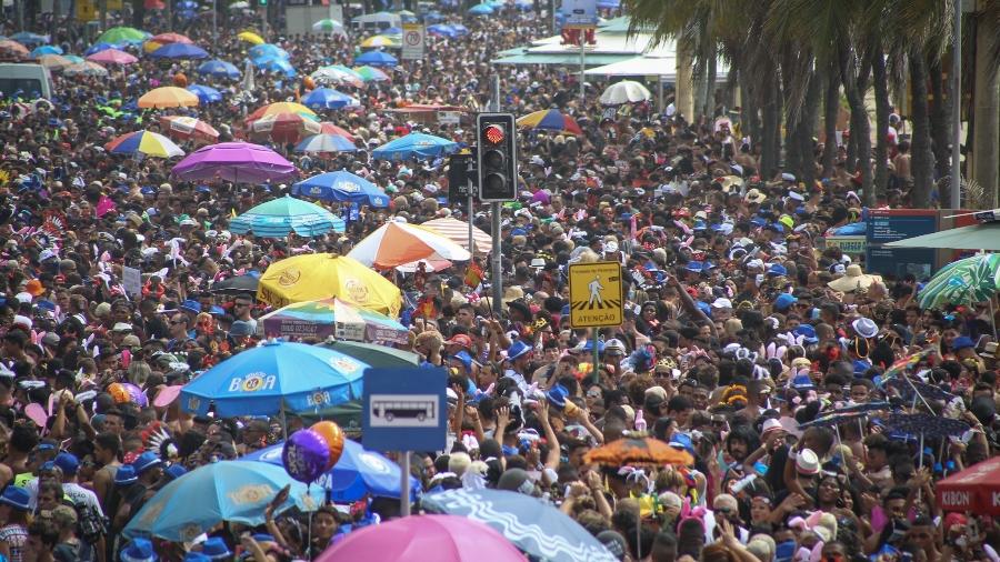 Bloco da Favorita leva multidão às ruas do Rio de Janeiro todos os anos 