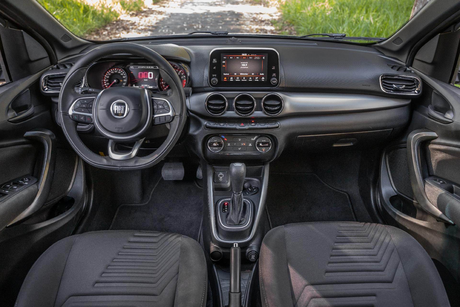 Fotos: Fiat Cronos HGT: conheça a nova versão do sedã - 14/04/2020 ...
