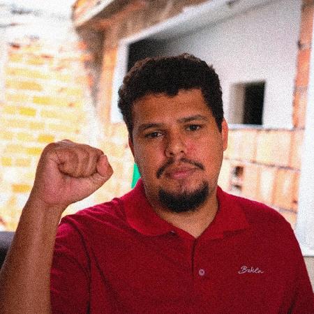 Capítulo 4 A rua é nóis: Paulo Lima, o Galo, criador do grupo Entregadores Antifascistas, luta pelos direitos do entregadores de comida, que desempenham função essencial na pandemia - Felipe Larozza/UOL