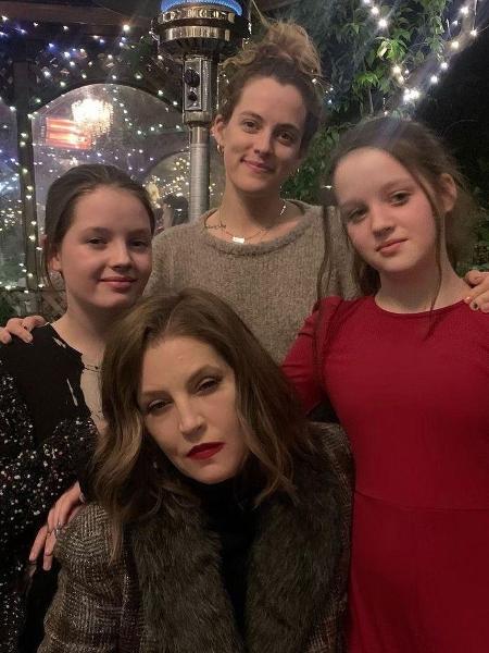 Lisa Marie Presley e as filhas Riley Keough, Finley e Harper - Reprodução / Instagram