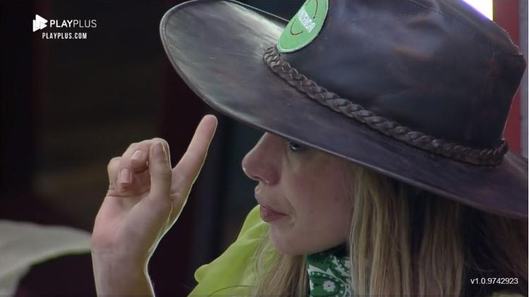 A Fazenda 2021: Fazendeira Erika perde controle com Bil - Reprodução/Playplus - Reprodução/Playplus