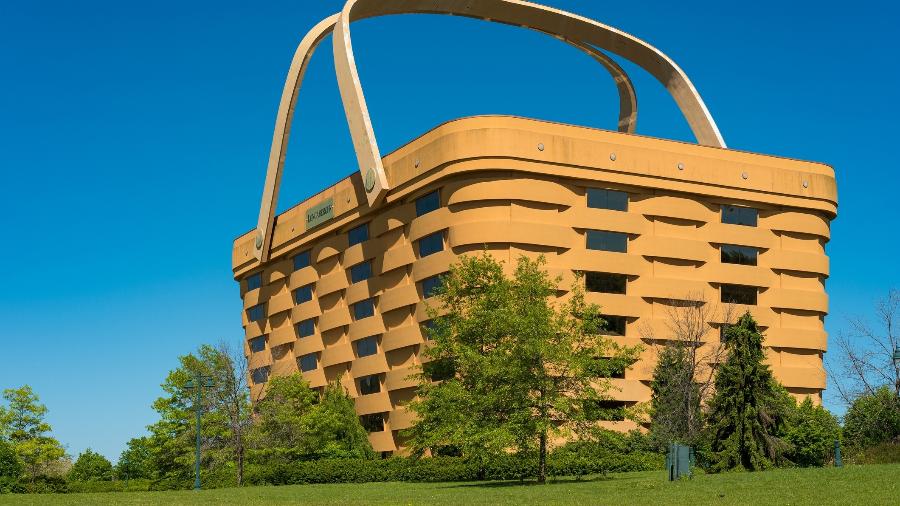 O prédio em formato de cesta de piqueninque da Longaberger Company em Newark, Ohio - PapaBear/Getty Images