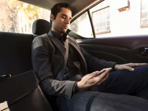 Blindado por app: como é o novo serviço de carros em bairros de luxo em SP
