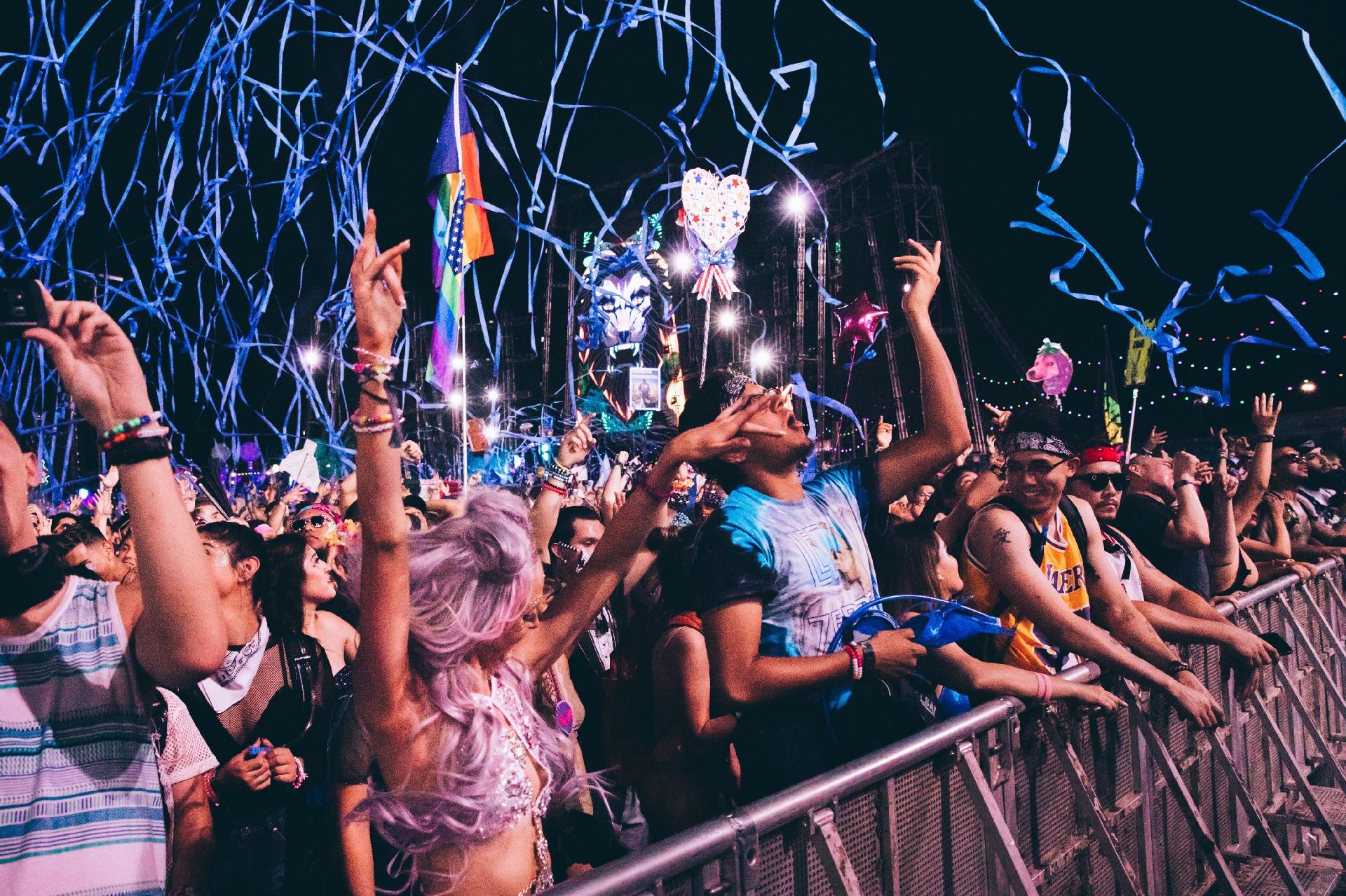 Os principais artistas da música eletrônica compareceram ao EDC ( Electric Daisy Carnival) na arena do Las Vegas Motor Speedway, nos Estados Unidos - Divulgação/Red Bull Content Pool