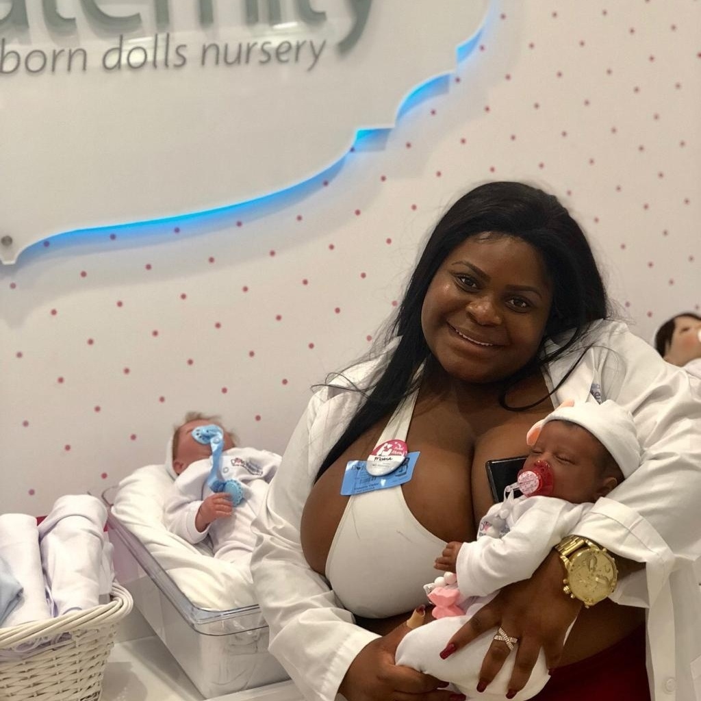 Maternidade das Bonecas “MacroBaby” foi inaugurado em Orlando