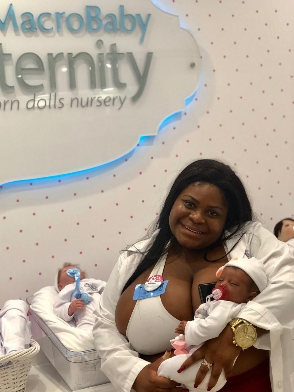 Primeira maternidade de bonecas reborn é inaugurada nos EUA - 20