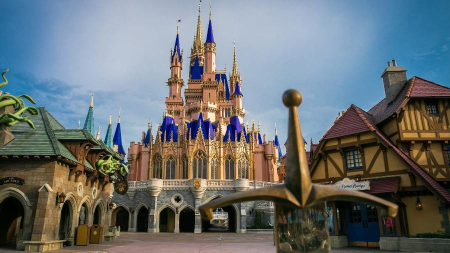 Vista do Castelo da Cinderela, no Walt Disney World Resort, em 2020 - Olga Thompson/Walt Disney World Resort via Getty Images