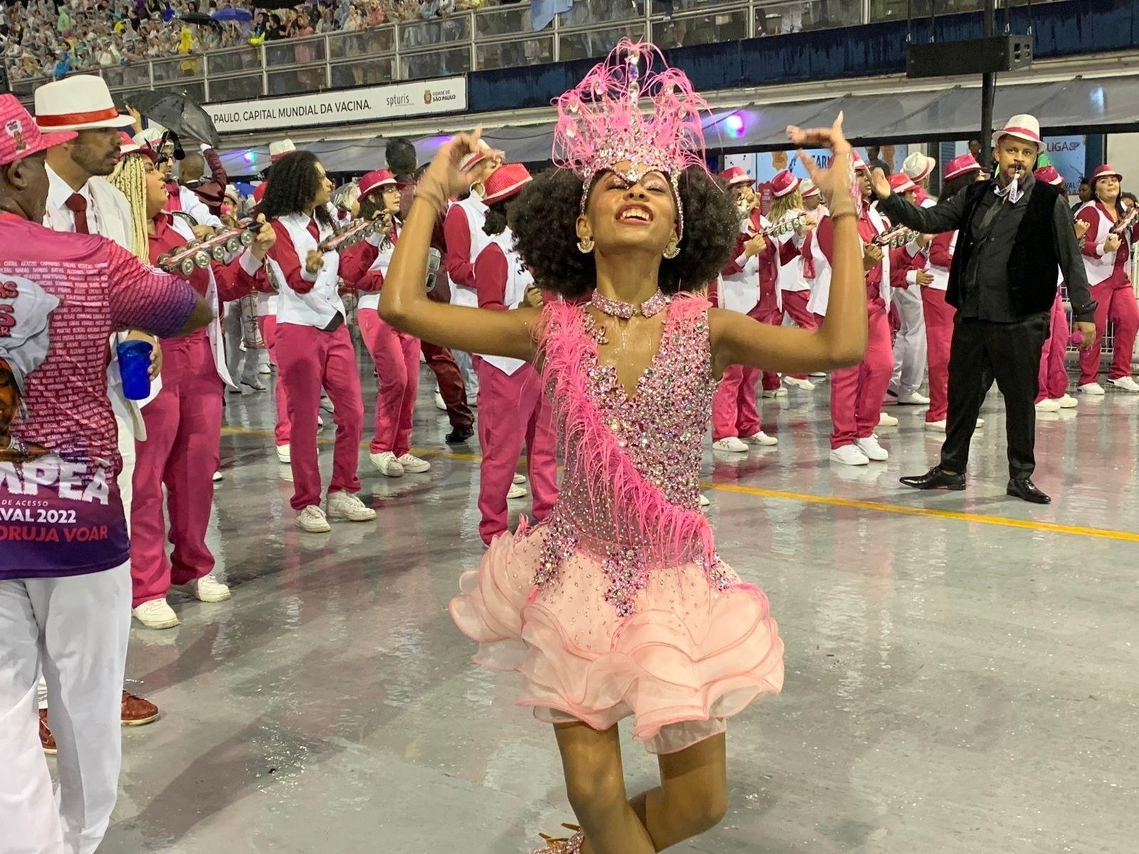 Desfile da Estrela do Terceiro Milênio, campeã no Grupo de Acesso I - Bruno Laurato/Colaboração para o UOL