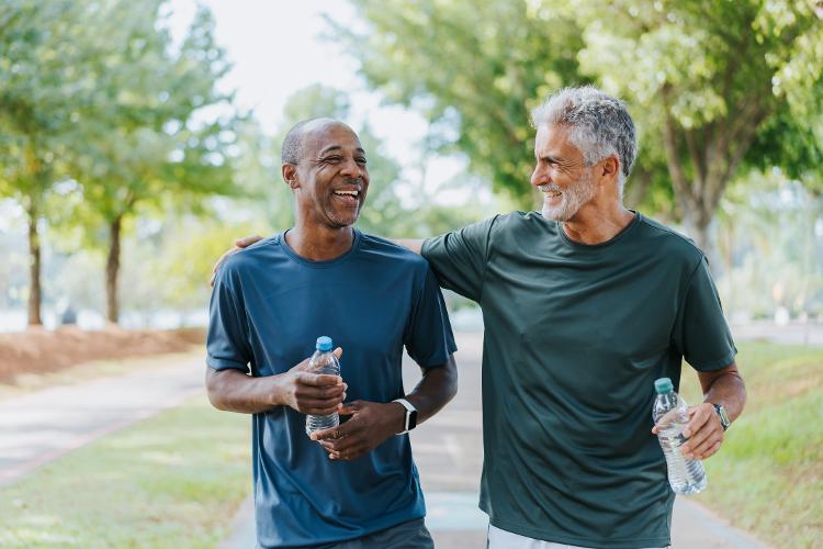 Cada vez mais adultos sêniores procuram praticar exercícios e querem treinos pensados para as necessidades deles