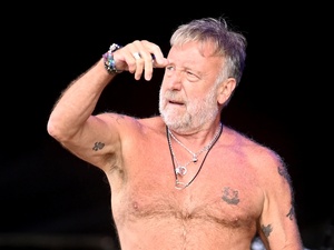 Peter Hook toca dois discos do Joy Division na Audio em março