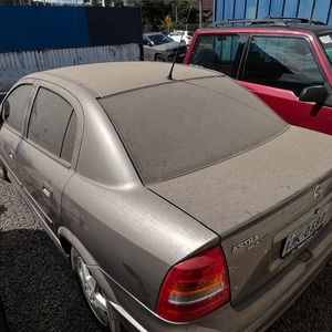 Chevrolet raro esquecido em garagem volta à vida após 8 anos e vale fortuna