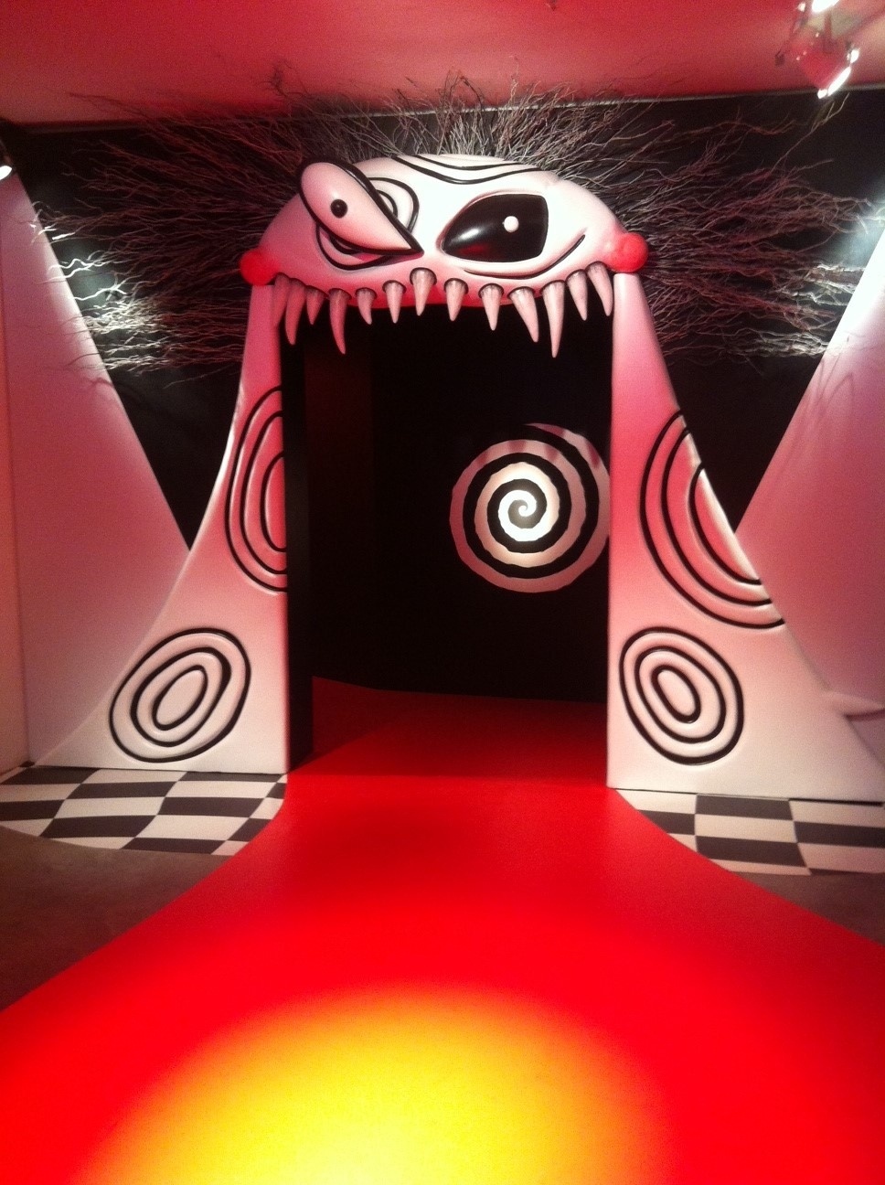 3.fev.2016 - Entrada da exposição "O Mundo de Tim Burton", no MIS - Roseane Aguirra/UOL