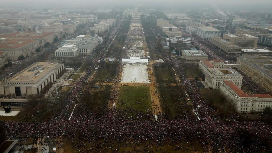 Milhares de pessoas se reuniram para a Marcha das Mulheres, protesto contra o presidente Donald Trump, em Washington - Lucas Jackson /Reuters