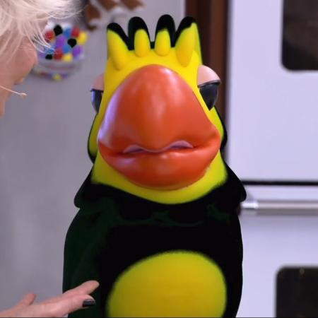 Após ficar roxo, Louro José aparece preto no "Mais Você" - Reprodução/Globo - Reprodução/Globo