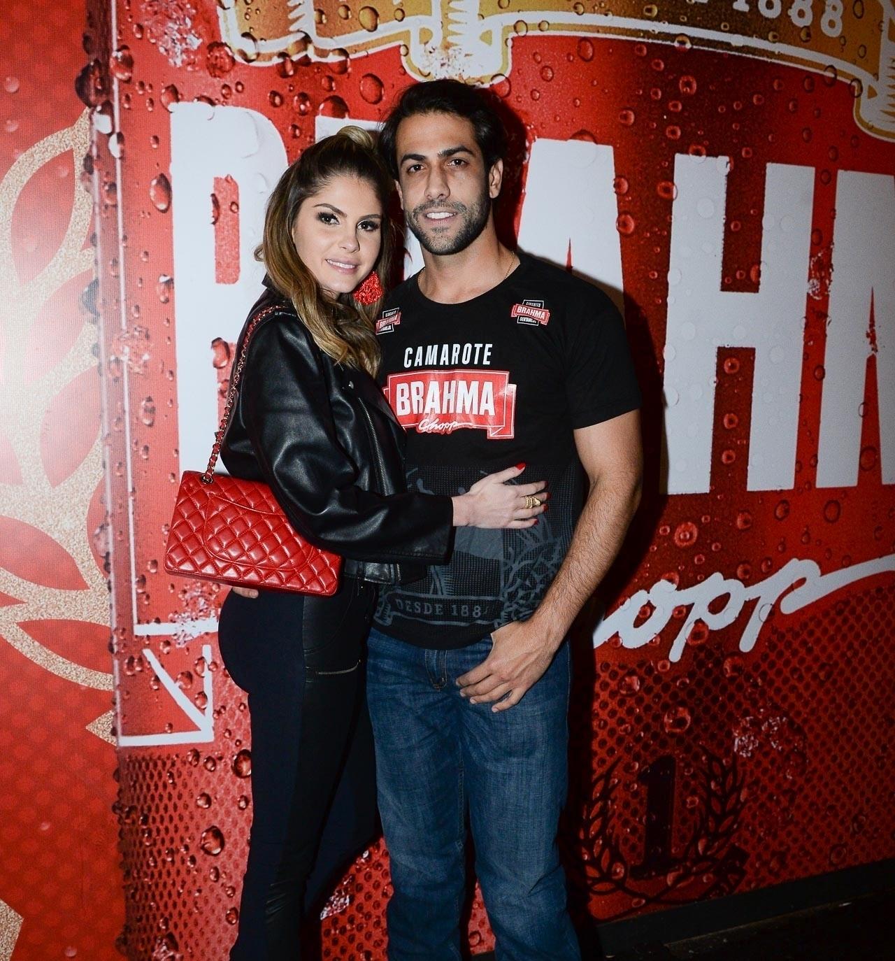 Barbara Evans e o namorado Gustavo Theodoro - Francisco Cepeda/AgNews