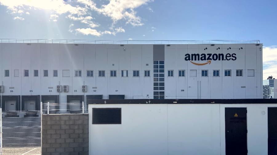 Porta-voz da Amazon confirmou que a equipe já voltou ao trabalho após o alarme falso - Getty Images