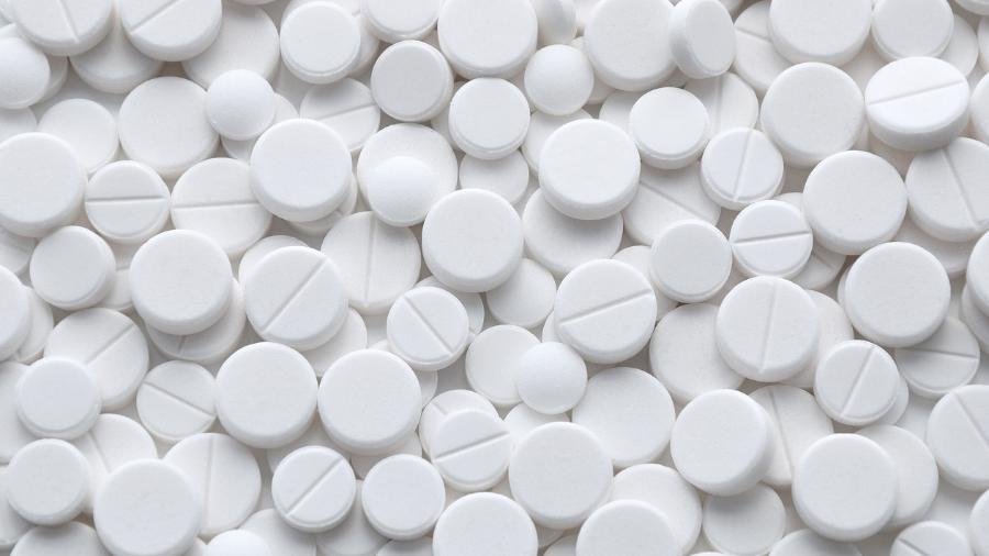 Cientistas avaliaram os efeitos da aspirina em quase 15 mil pacientes hospitalizados infectados com a covid-19 - iStock