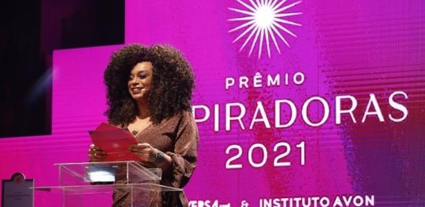 A cantora Paula Lima no Prêmio Inspiradoras 2021