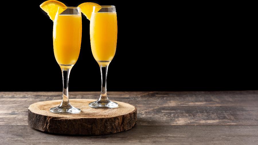 Mimosa é feita com champanhe e suco de laranja