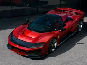 F80: supercarro de 1.200 cv é o modelo mais potente da história da Ferrari