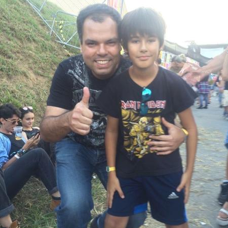 O vice-prefeito Bruno Covas, que se disse fã do Metallica, levou o filho Thomas ao Lolla - Tiago Dias / UOL - Tiago Dias / UOL