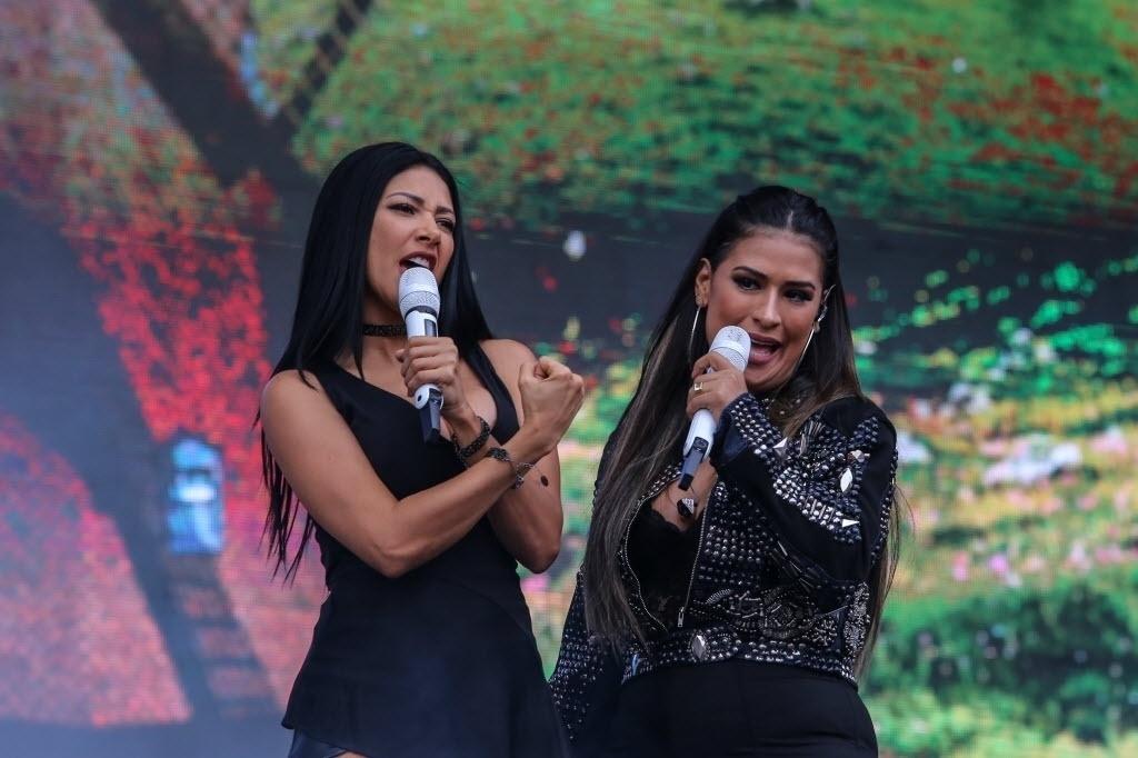 Simone e Simaria se apresentam no VillaMix Festival São Paulo, no Estádio do Morumbi - Amanda Perolei/UOL