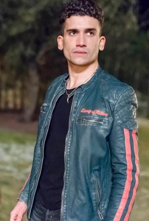 Jaime Lorente em cena de "Élite", série espanhola da Netflix - Divulgação/Netflix