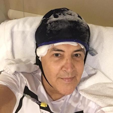 Beto Barbosa em sessão de quimioterapia contra o câncer - Reprodução/Instagram