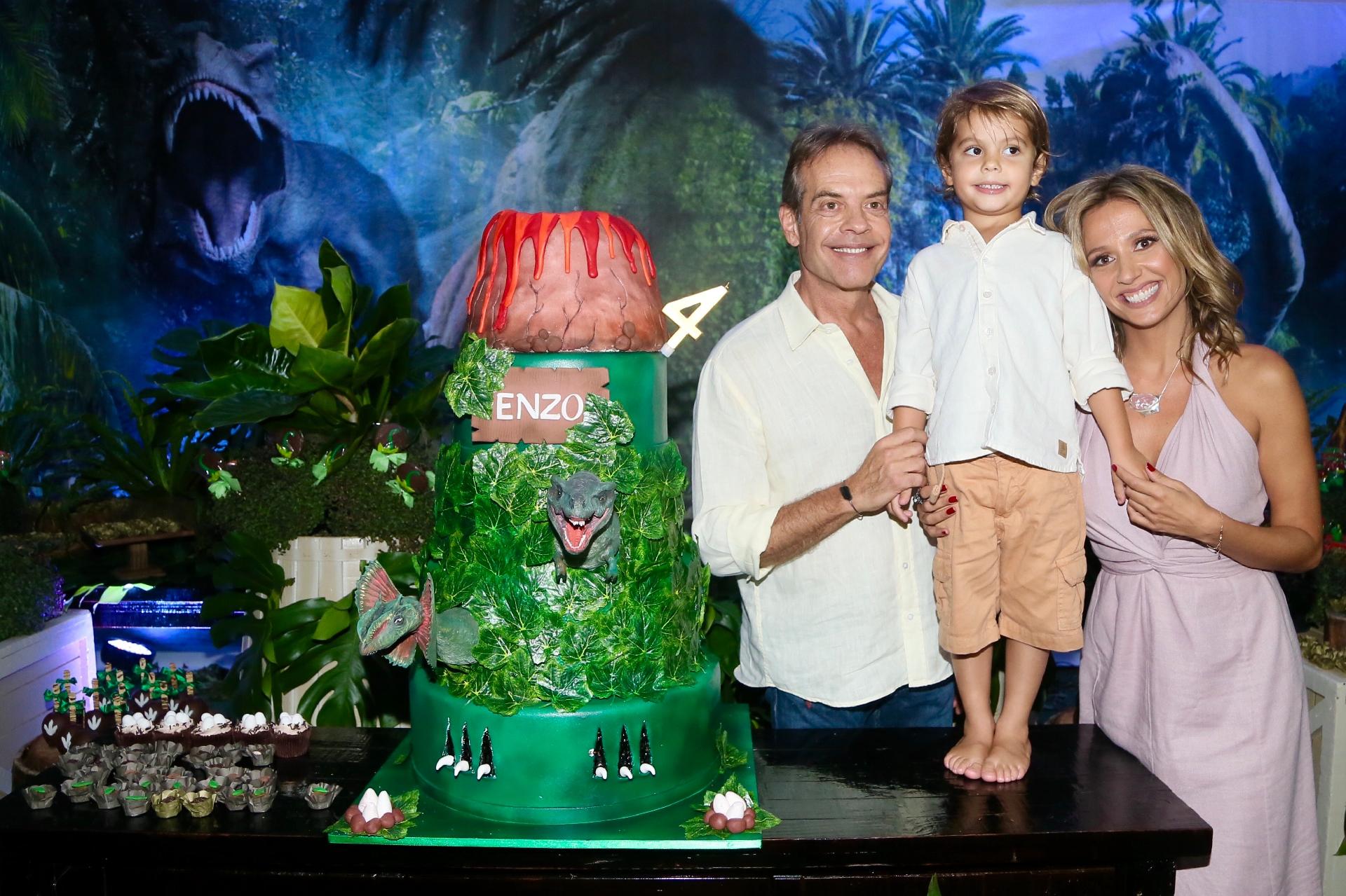 Gilberto Zaborowsky, Enzo e Luisa Mell - Manuela Scarpa/Brazil News