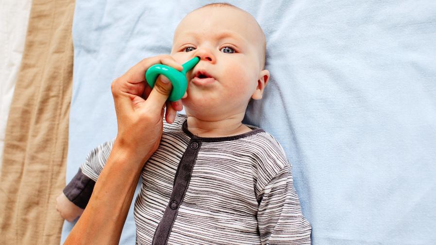 Veja como fazer aspiração nasal do jeito certo em seu bebê - Getty Images