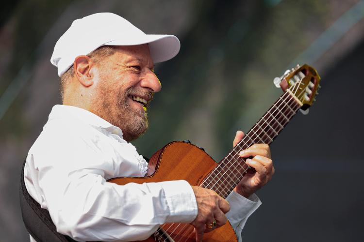 João Bosco leva simpatia e clássicos da MPB ao palco do Festival Coala 2024, no sábado (7), no Memorial da América Latina, em São Paulo