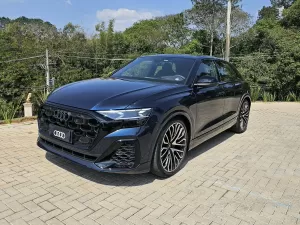 Audi Q8 ganha reestilização e fica mais rápido antes de dar adeus