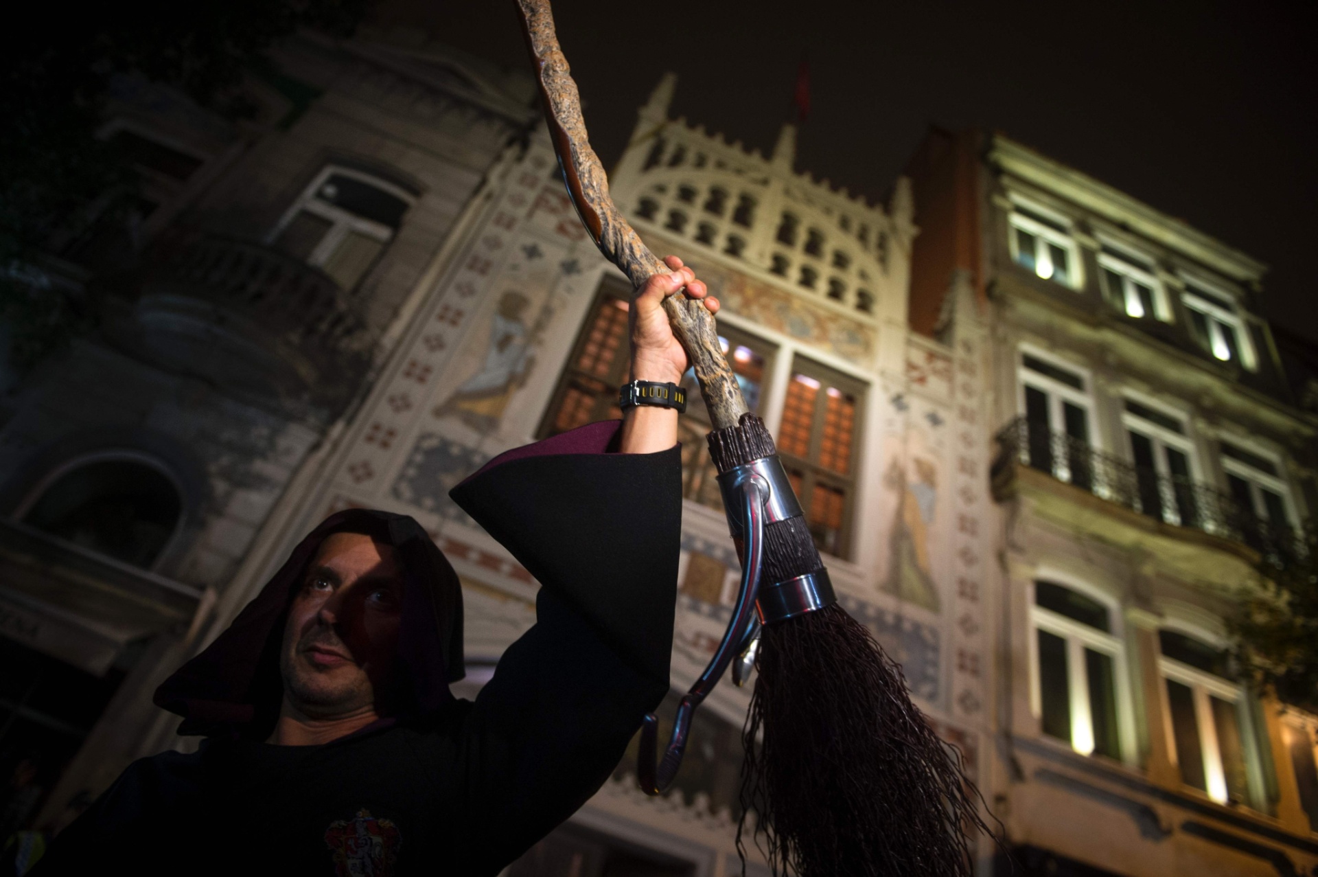 A versão em português deste novo livro de Harry Potter será lançada no Brasil no dia 31 de outubro - Miguel Riopa/AFP