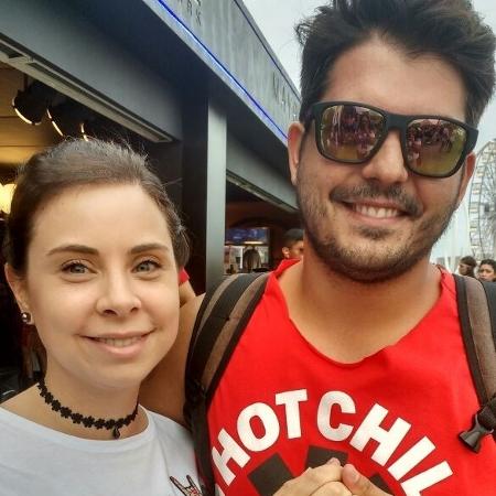 Cecília Marra e Glauton Ferreira ficam noivos no Rock in Rio  - Giselle Almeida/UOL