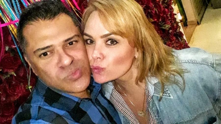 A ex-paquita Ana Paula Pituxita está namorando o advogado Fernando Melo - Divulgação