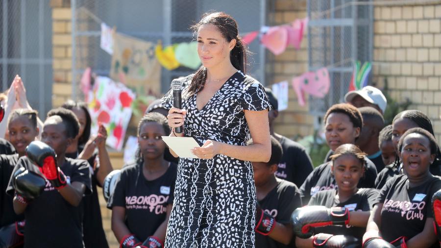 Meghan Markle durante discurso em Nyanga, durante turnê com o príncipe Harry pela África do Sul - Getty Images
