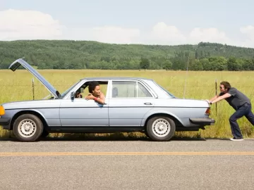 Carro automático estraga se tentar pegar no tranco? Saiba mitos e verdades