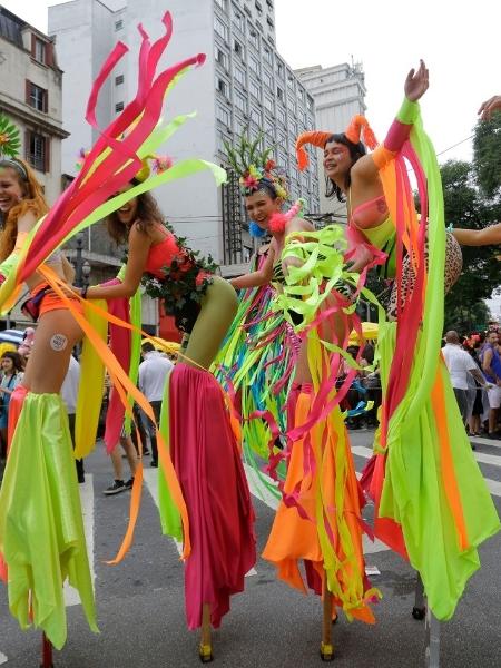 22.fev.2020 - Bloco Tarado Ni Você dá cor para o Carnaval de São Paulo no centro - Nelson Antoine/UOL