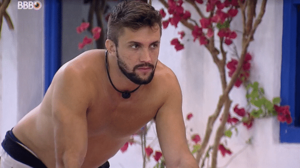 BBB 21: Arthur diz que está fazendo hora extra no programa - Reprodução / Globoplay