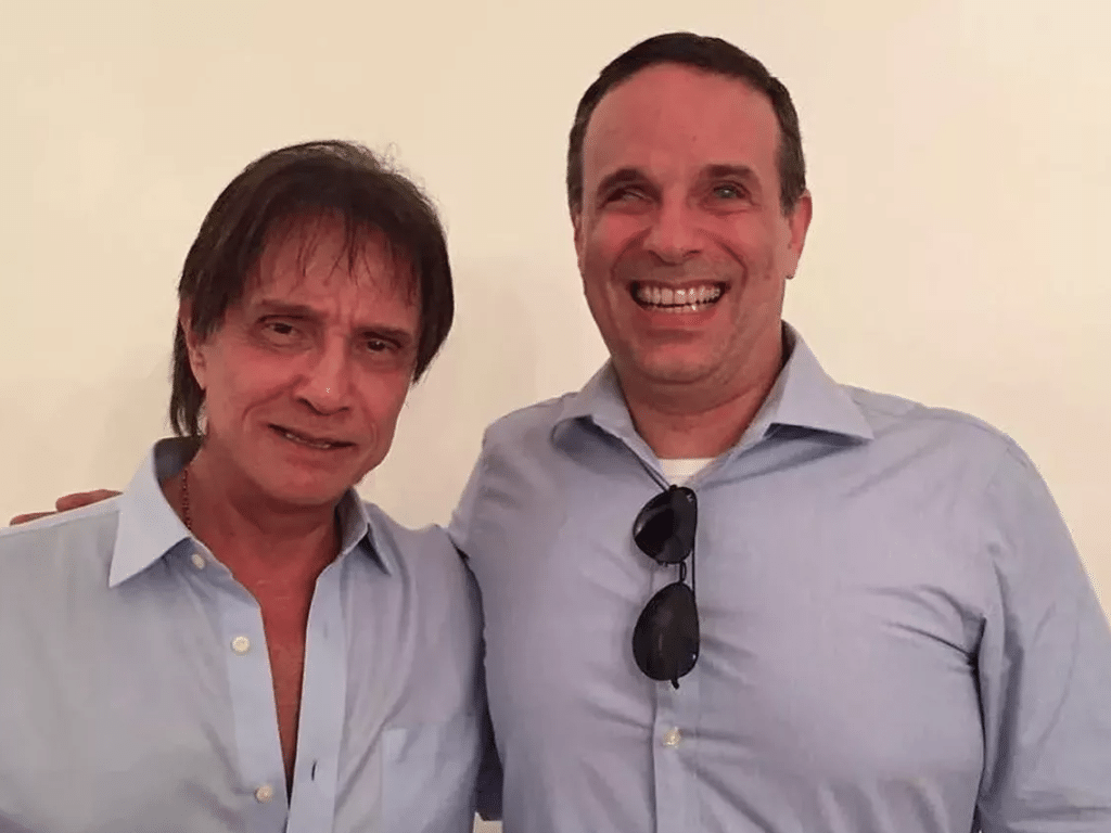 Dudu Braga e o pai Roberto Carlos - Reprodução