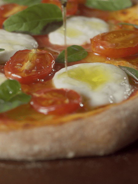 Massa de pizza caseira - Gastronobásico - Salted Caramel/UOL - Salted Caramel/UOL