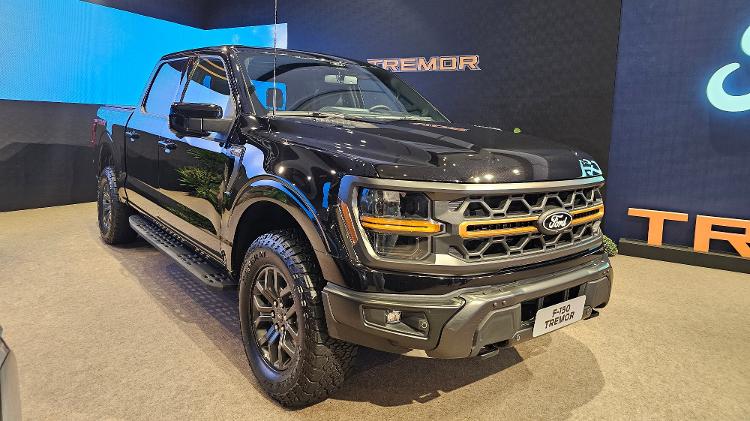 Picape grande, Ford F-150 também terá versão Tremor no mercado brasileiro Picape grande, Ford F-150 também terá versão Tremor no mercado brasileiro