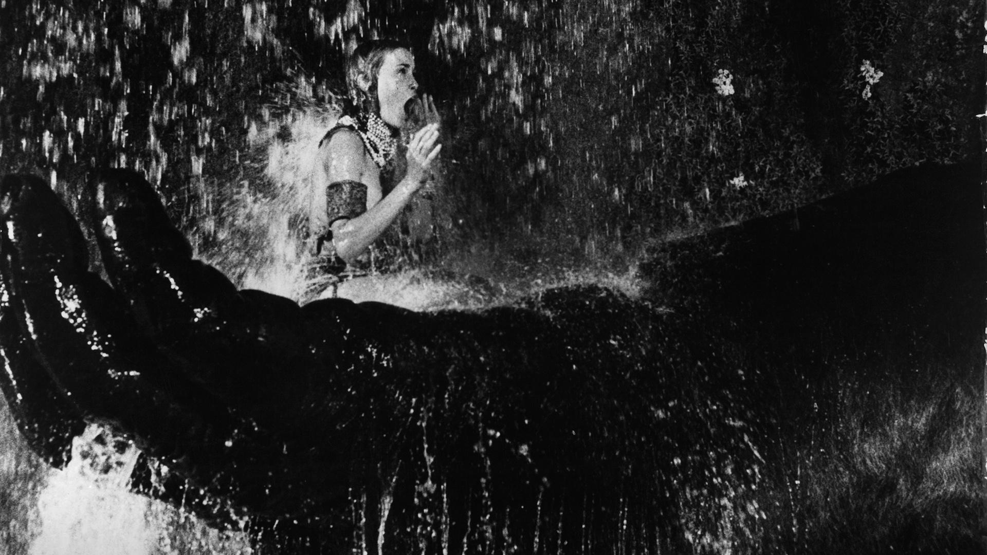 Cena do filme "King Kong" (1976), John Guillermin - Reprodução