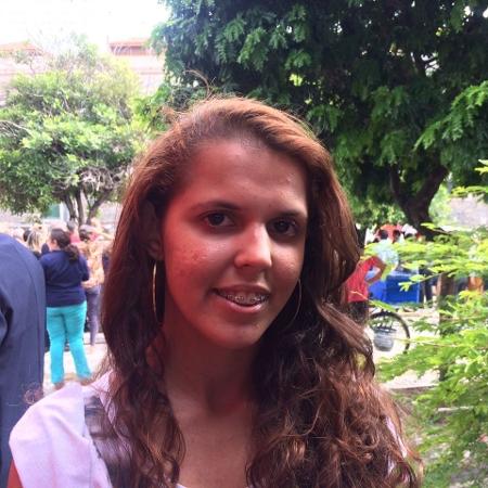 A publicitária Vitoria Dantas, que é do município de Jati, no interior do Ceará, acompanhou a missa de corpo presente de Belchior, em Fortaleza - Thays Lavor/UOL - Thays Lavor/UOL